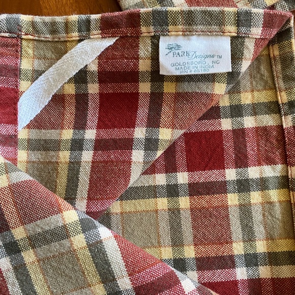 Park Designs Heartfelt Hand Towels Dish Towels - Set of 2 - Picture 3 of 3